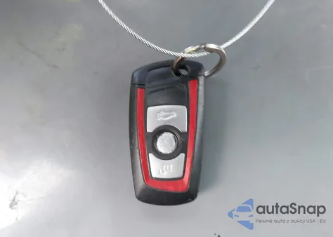 2019 Volkswagen Tiguan 2.0T Se/2.0T Sel/2.0T Sel R-Line/2.0T Sel R-Line Black z USA, uszkodzony, nr VIN 3VV3B7AX9KM052157